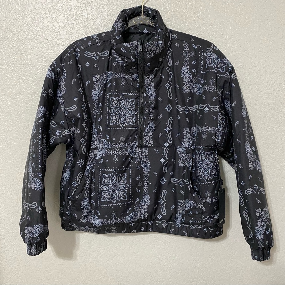 Forever 21 Puffer Crop Jacket Paisley Black and White